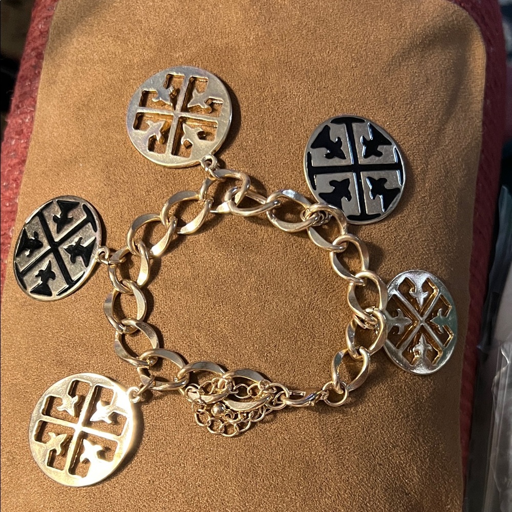 Gold-Tone Disc Charm Bracelet - Women's Fashion Accessory